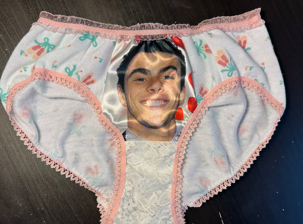 smallish Luigi Mangione pantie